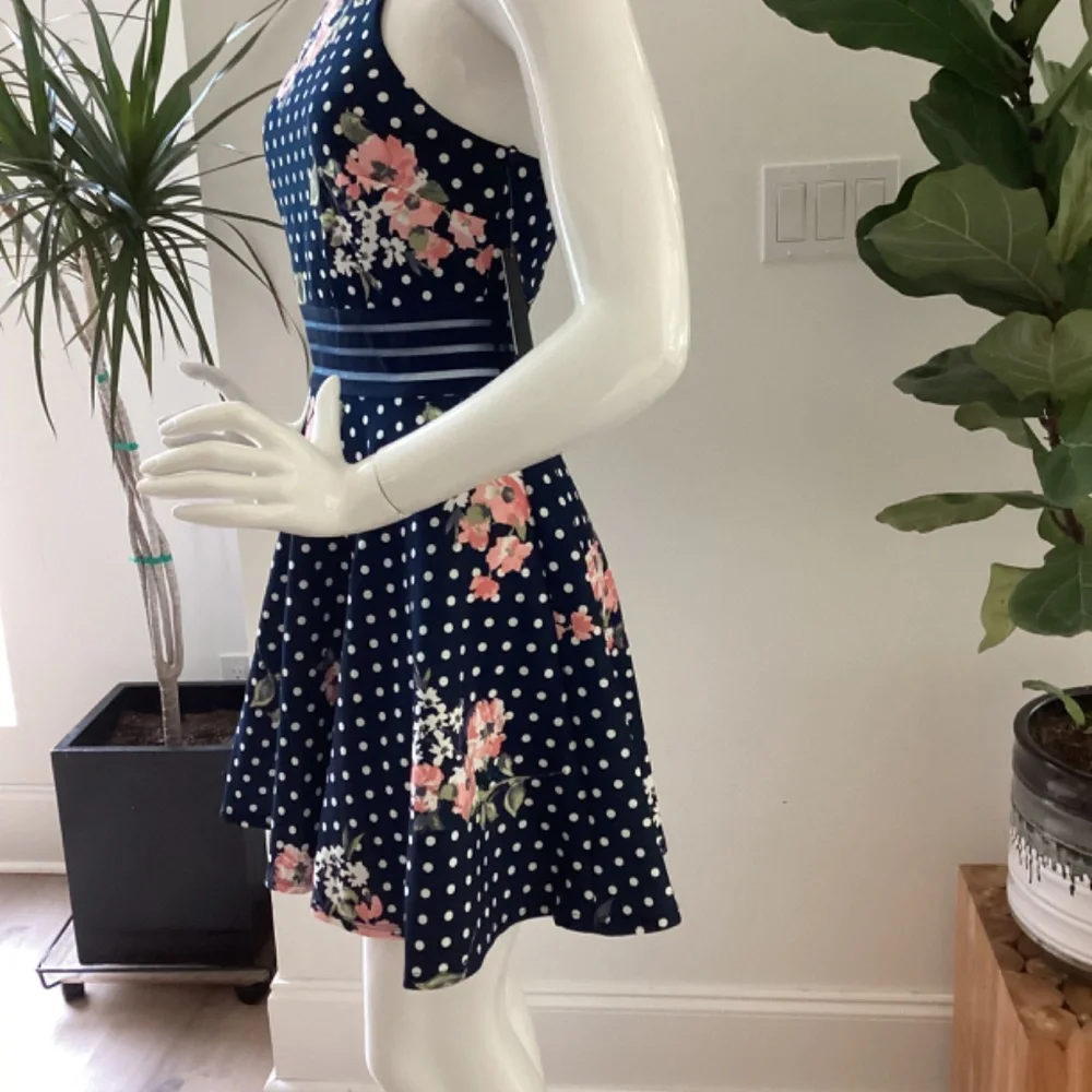 NWT CITY STUDIO FLORAL BLUE SPAGHETTI STRAPS SWING DRESS sz 5